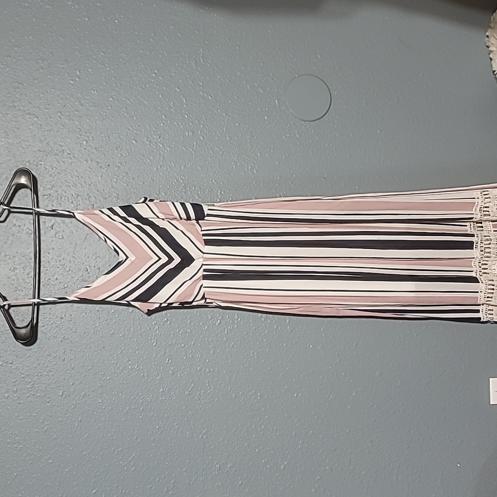 Maxi dress sleeveless